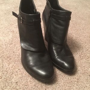 Stack heel bootie